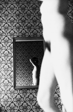 Adreciclarte:  By Ralph Gibson, 1987 