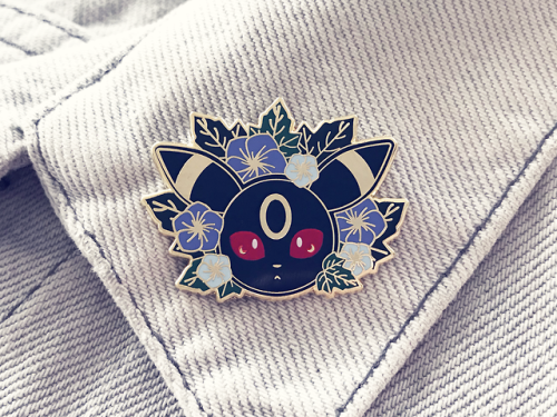 Eeeveelution pins, new and improved, are back on my etsy!