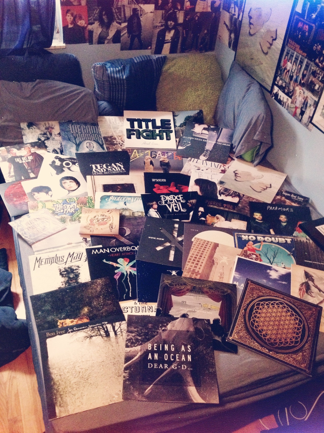 trqandskq:  Who wants to buy me some more records? 