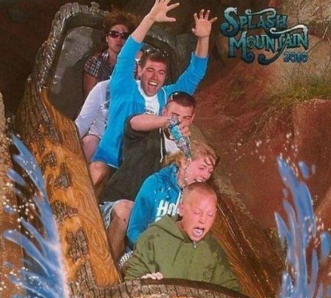 attackon-mysanity:  hope–bubble:  disneyprincess10:  mythologyhotspot:  scottman99:  heyitsodette:  Splash Mountain Photos  YES  It’s funnier everytime I see it.      still one of my all time favourite posts  this should be a new drawing challenge,