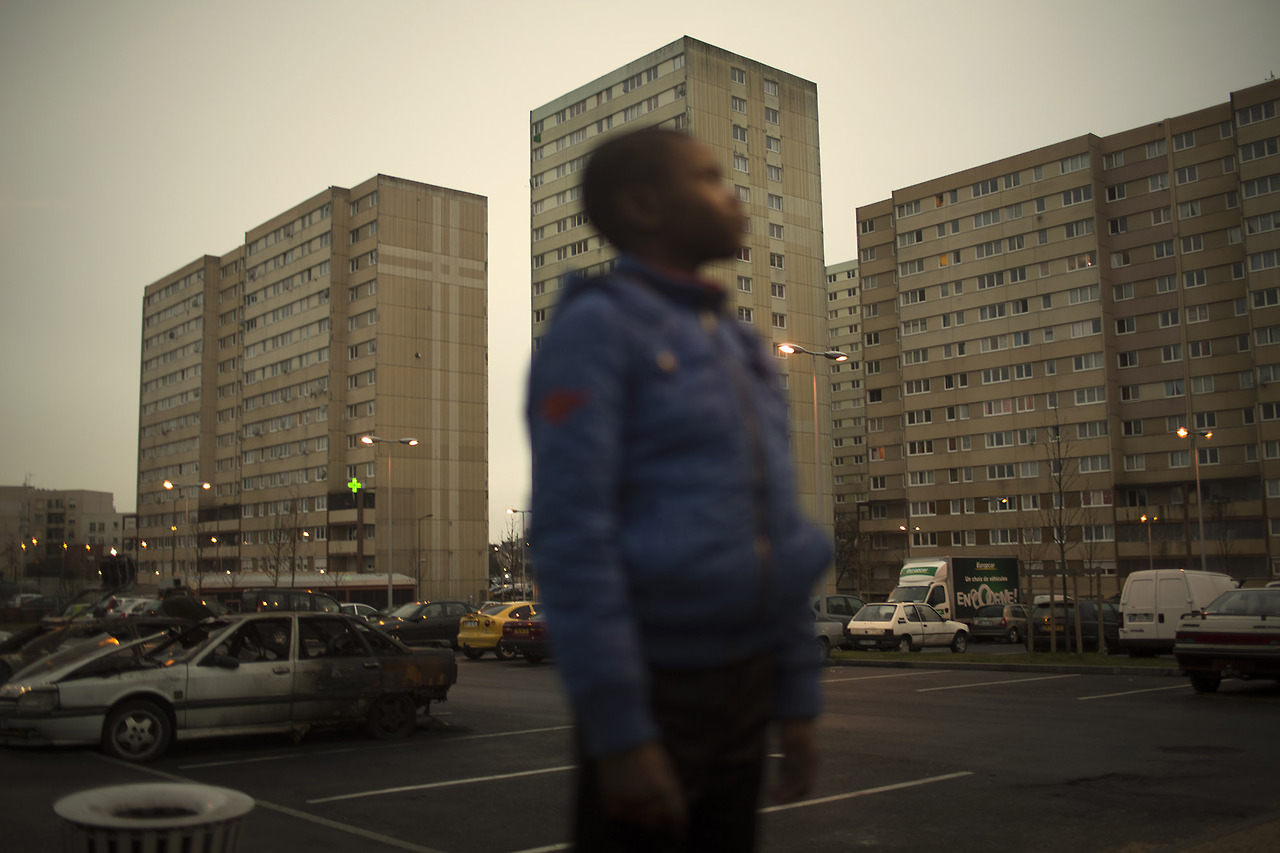 too-civilized:Cécile Smetana