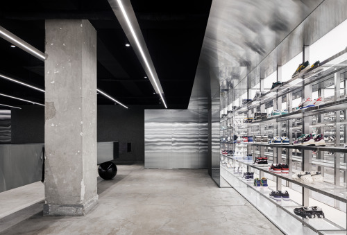 ”Soldout,” Musinsa Store, Seongdong-gu, Seoul, South Korea,WGNB Architects,Photographs:  Yong-joon C