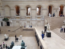 kaijunaki:  fumerr:  Musée du Louvre  This was my favourite section when I went, I spent at least an hour just wandering around staring at the statues 