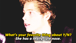 cuddlyhemming:  fvcklashton:  AU: You and Luke are best friends but secretly like each other.  THIS MAKES MY HEART HURT AND I JUST MADE A VERY INHUMANE NOISE OMG 