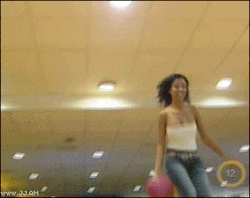 voyeurgirlsoncam:  Bowling with her should