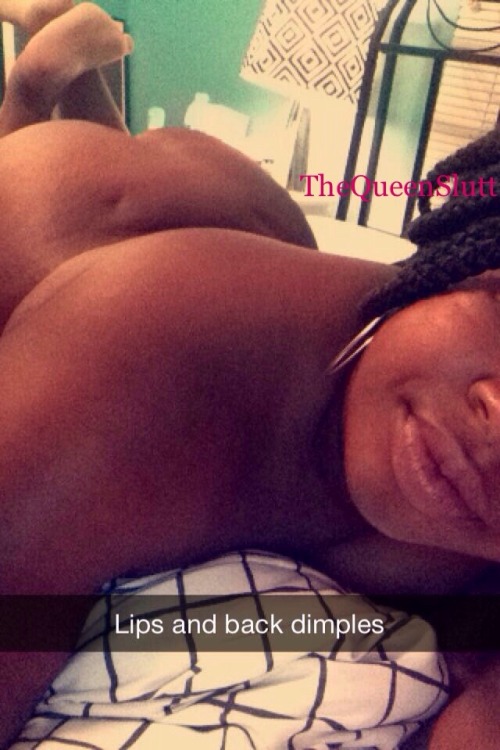 thequeenslutt: Nice round brown come get a taste