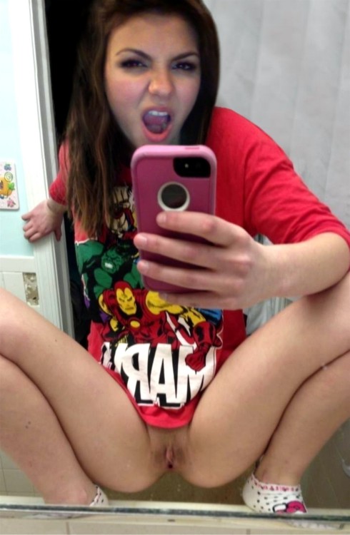 tgftitties:  Picture submitted from a follower. Nice shot ;)  Super sexy