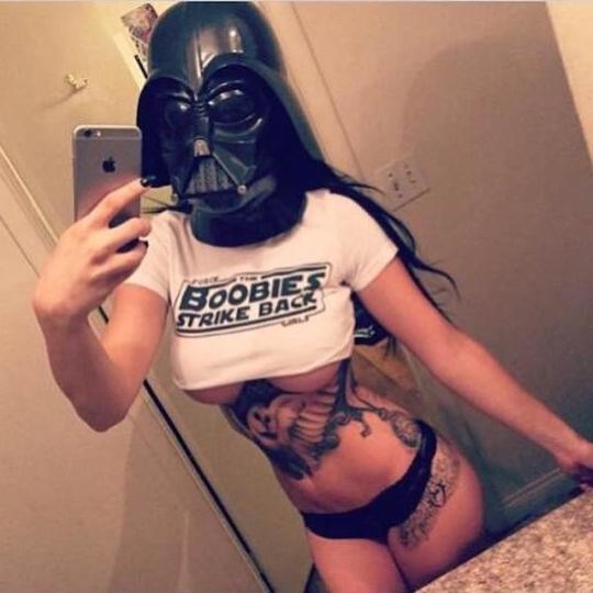 Mientras tanto, la novia que nunca tendrás...(13 Fotos)
