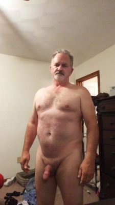 hungjohn42: Daddies beautiful cock 