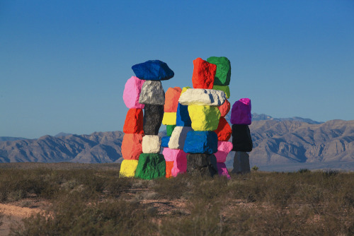 itscolossal:
“Seven 30-Foot-Tall Dayglow Totems Placed in the Desert by Ugo Rondinone
”