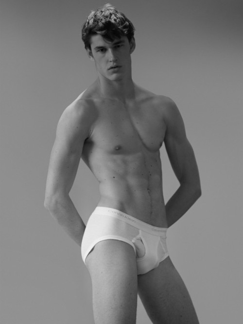 mistergarf:  Victor Perrot