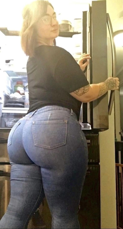 bbworship:Dem Jeans👖 