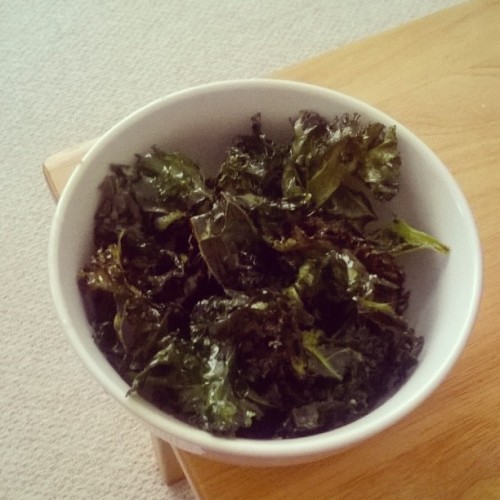 Crispy kale #kale #kalechips #crispykale #homemade #healthy #yum