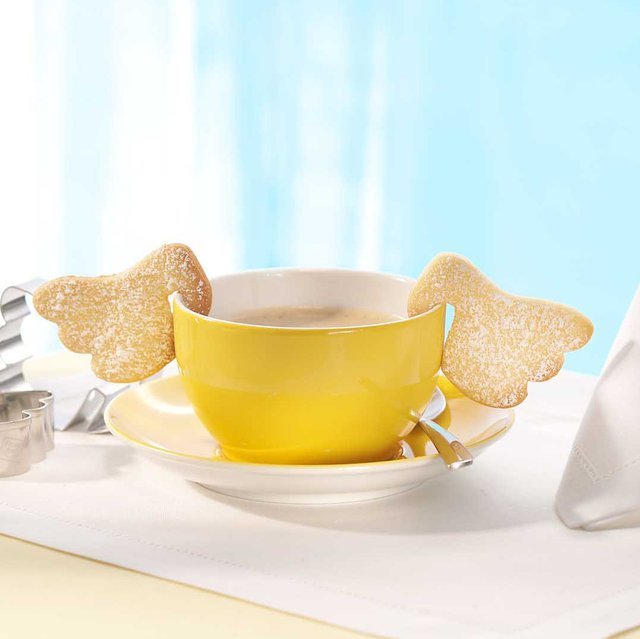 iblogforfood:  Angel Wings Cookie Cutters (via Fancy)  