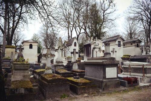 #perelachaise #paris #france #cemetery #cementerio #graveyard