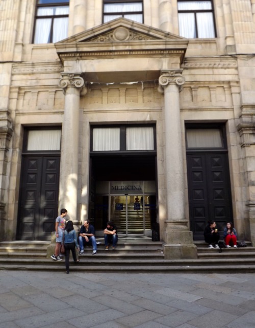 Antiguo Edificio de la Facultad de Medicina de la Universidad de Santiago de Compostela, casco antig