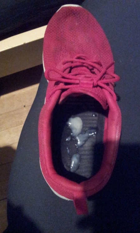 cumonsneakers: nike roshe