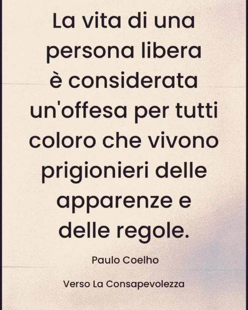 Ciò che il gregge odia di più è chi la pensa diversamente; non è tanto l'opinione in sé ma l'audacia di pensare da sé, qualcosa che non sanno fare.
Arthur Schopenhauer
https://www.instagram.com/p/CddttabMLWM/?igshid=NGJjMDIxMWI=