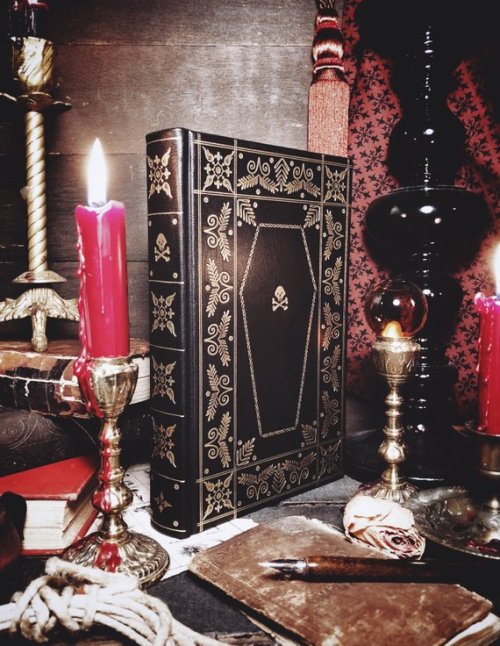 Handmade LeatherboundGrimoire Journals FromMcCallCompany