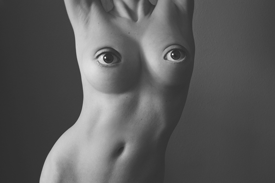 slobbering:  fer1972:  Black and White Photomanipulations by Ángela Burón   Now