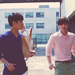 BTOB https://www.youtube.com/watch?v=7zuoNuI4fHQ
