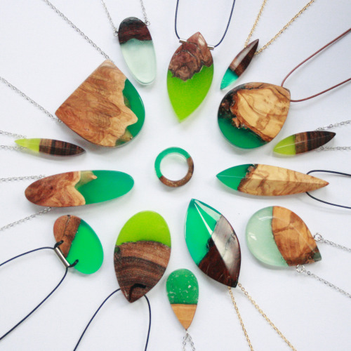 sosuperawesome:  Wood and resin -including glow in the dark- jewelry by BoldB on Etsy 