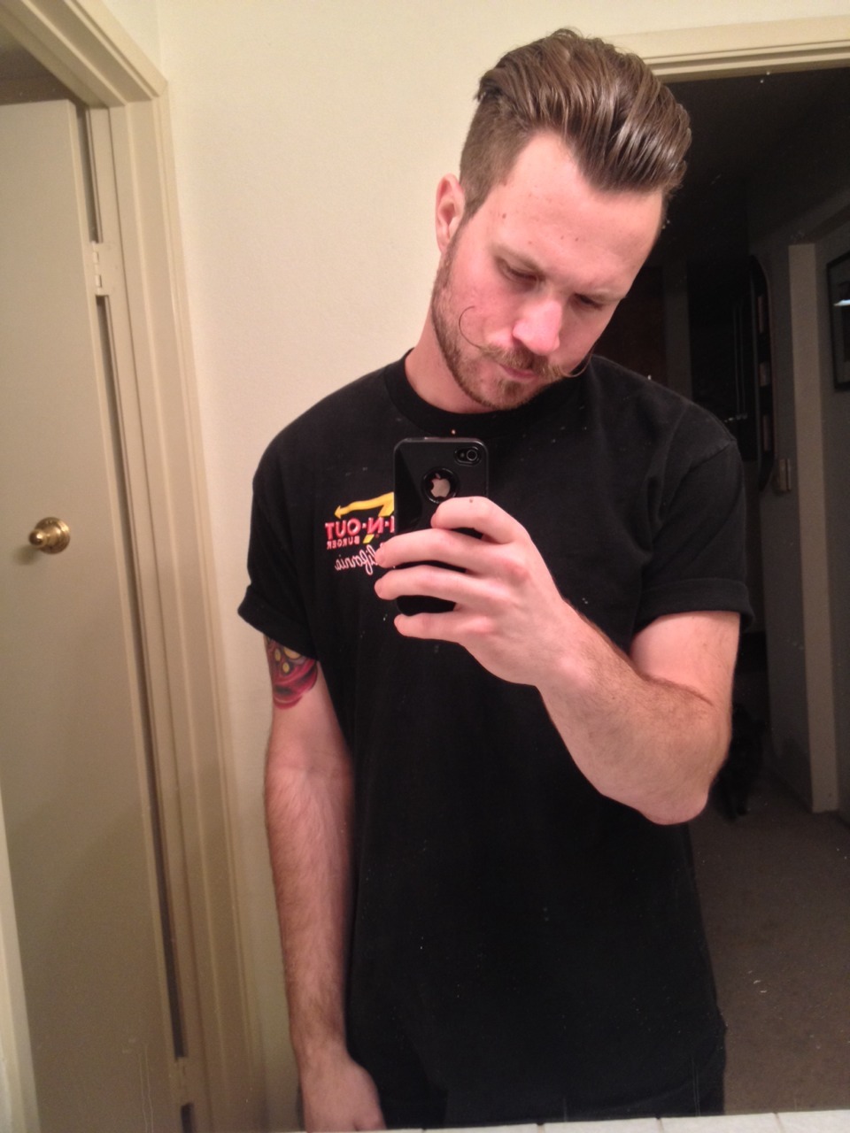 quelloconibaffe:  Shitty night, but a good hair day, so that deserves a selfie, right?