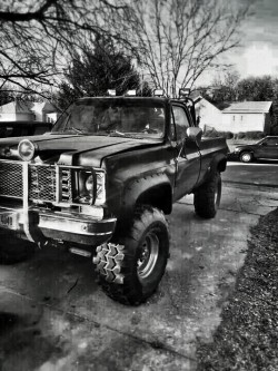 dusty-boots:  My man’s truck. 