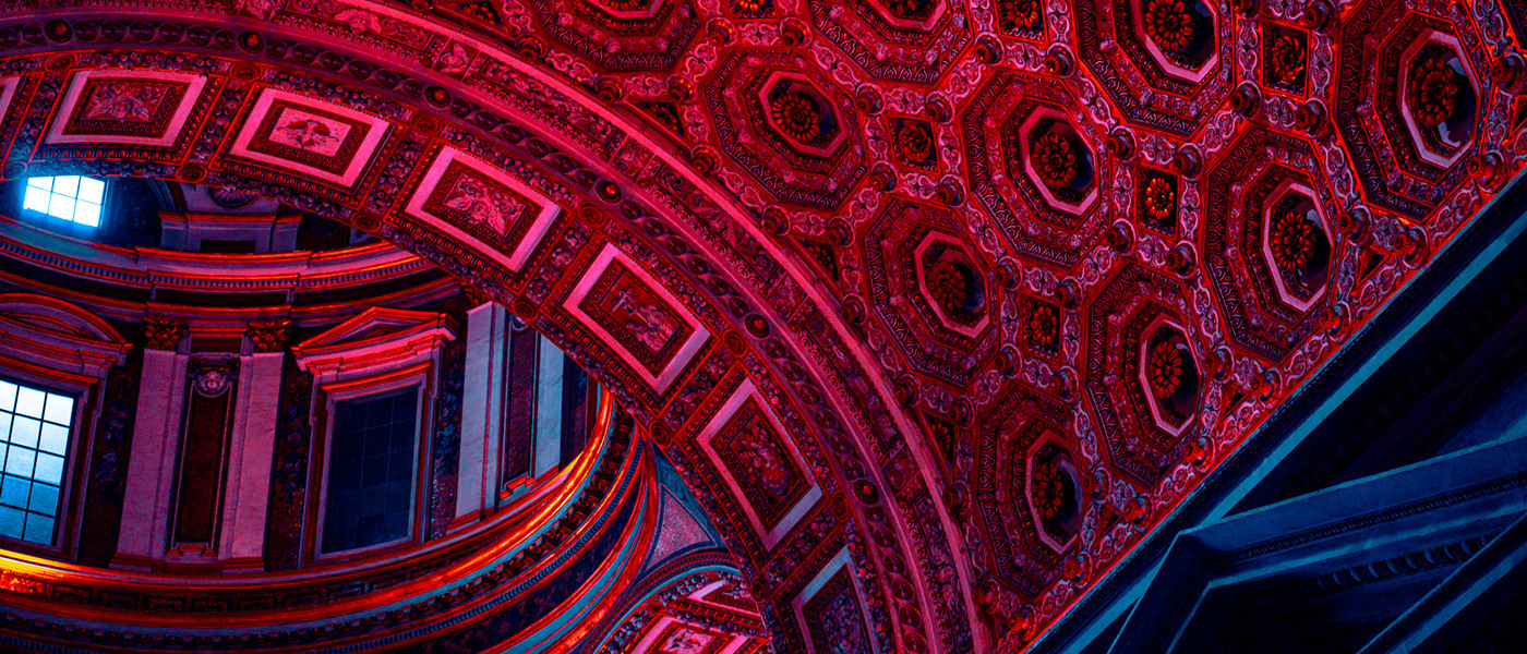 escapekit:Red Lights : VaticanFrance-based photographer Aishy shares shots of  The