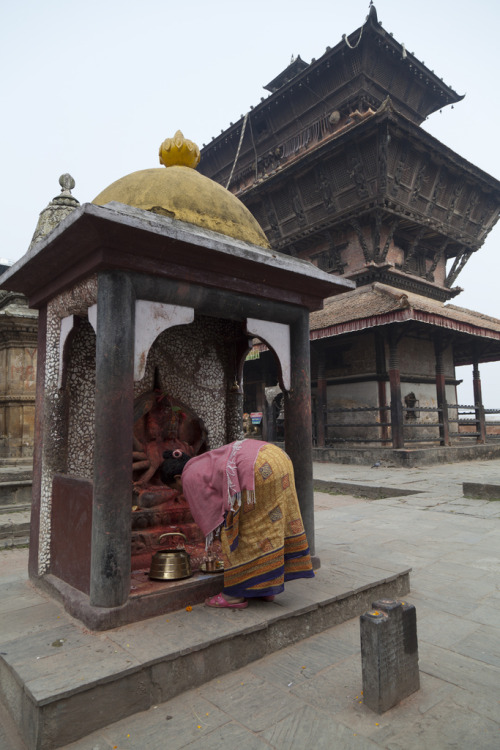 Keepers of tradition, women leave home in the early morning honoring the Gods in the temple and shri