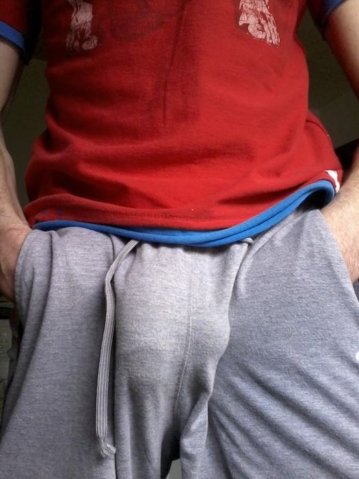 exposedhotguys:  exposedhotguys.tumblr.com 