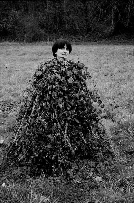 barcarole:Agnès Varda in 1983, by Martine Franck.