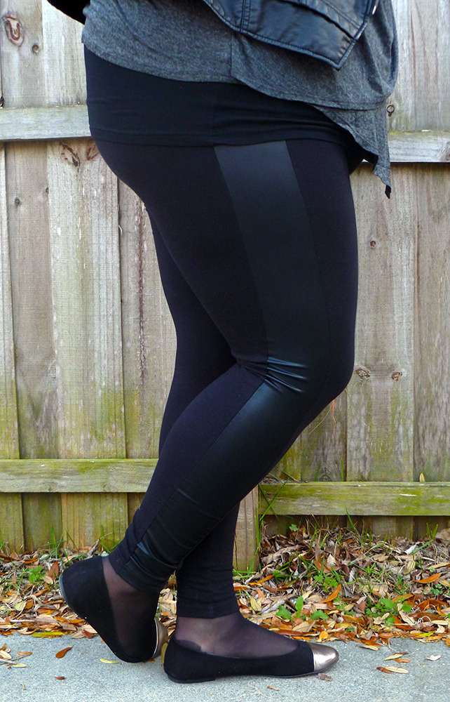 dharma-swan:  hisblackdress:Jacket: Forever 21 | Sunglasses &amp; necklace: Domino