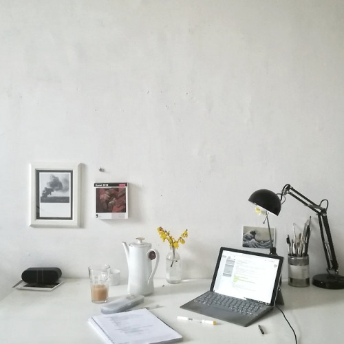 iknowthis:10.04.2019Lately I’ve been skipping lectures to study in the morning. I’m tryi