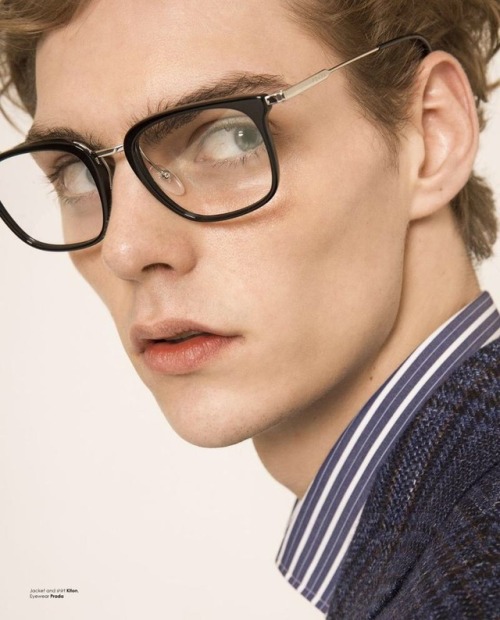 Mats van Snippenberg in “style” #glasses #spectacles #handsome @prada 