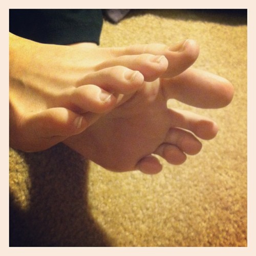 #baretoes #naturalnails #feet #footfetish