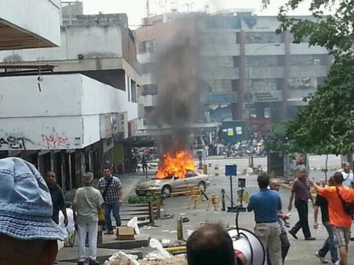 ironhoes:These are pics of the protests occurring in Venezuela right now. The people are going to th