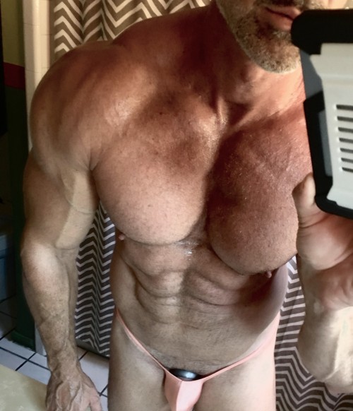 muscleroidaddict:  Custom Muscleskins thong in neon yellow and melon. Can’t decide which to wear to the beach tomorrow. Maybe both…
