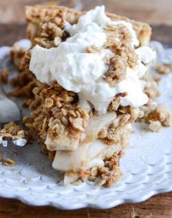 thefoodshow:  Cider Bourbon Apple Pie With Oatmeal Cookie Crumble