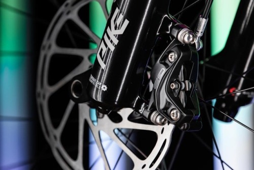 srammtbIntroducing SRAM G2 brakes. Code set the benchmark for braking power — and won a few champion