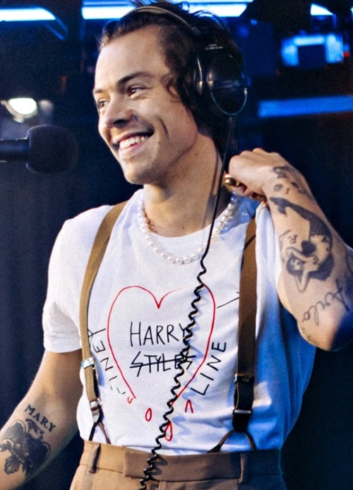 cherryhrry:Harry at the BBC Radio One Live Lounge ･ © Hélène Pambrun