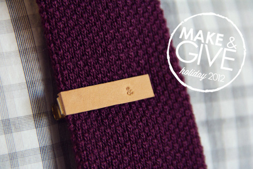 diychristmascrafts:DIY Easy Stamped Leather Tie Clip Tutorial from Lovely Indeed here. If you didn’t