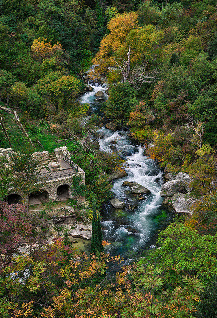Riserva Naturale Gole di San Venanzio  fiume Aterno by paraluci on Flickr.