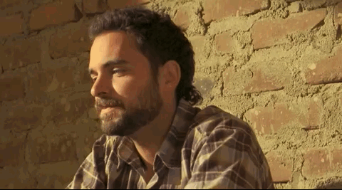 Manolo Cardona, As Santiago, In Contracorriente (Undertow, 2009).
