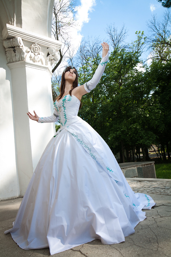 cosplayandanimes:  Princess Garnet - Final Fantasy IXsource