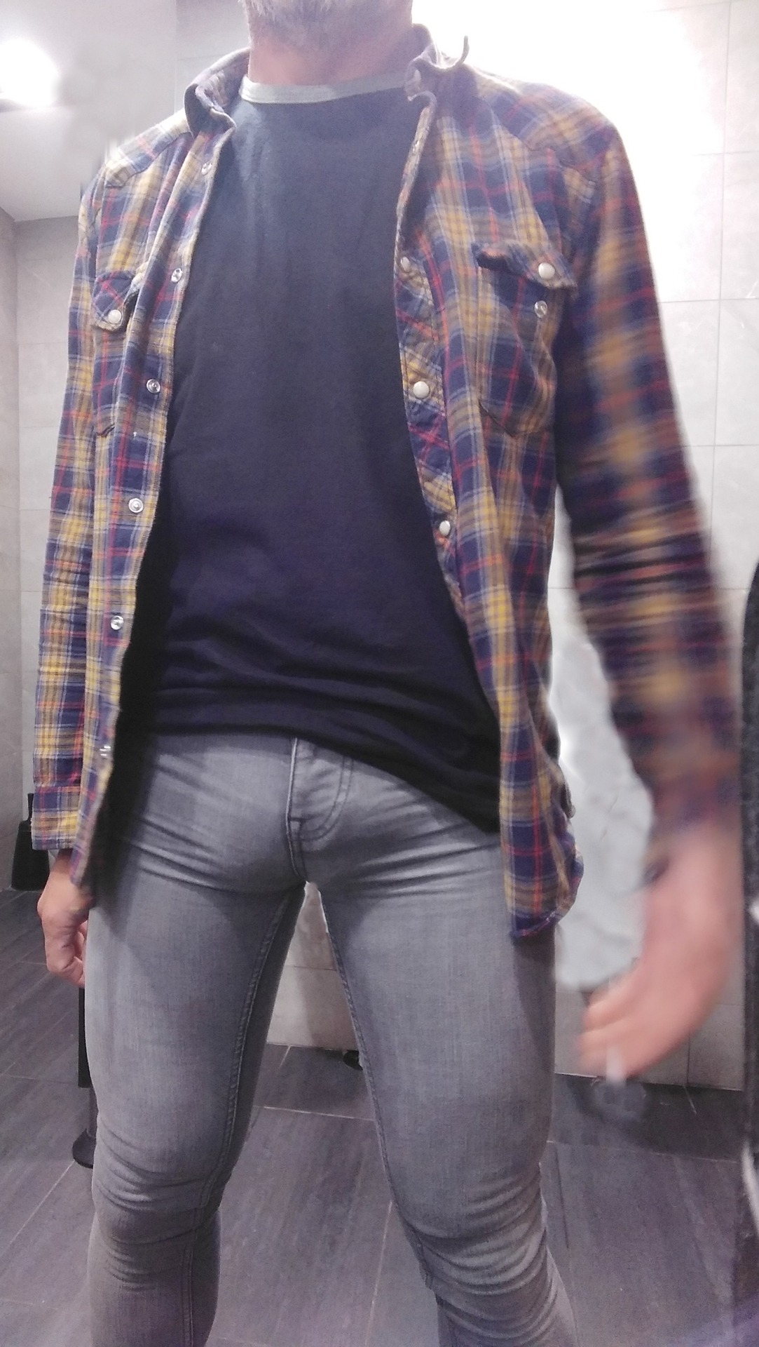 Guy into skintight jeans