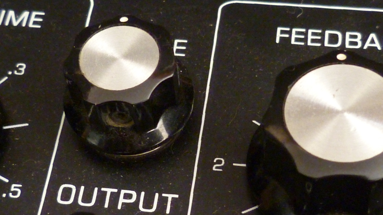 moogieinstructor:  macro photos of electronic boxes