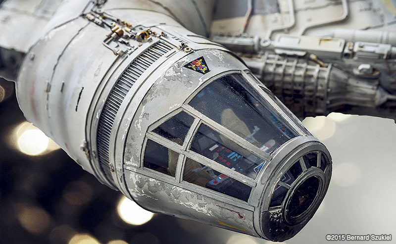 gameraboy:  Ridiculously detailed papercraft Millennium Falcon by Bernard Szukiel