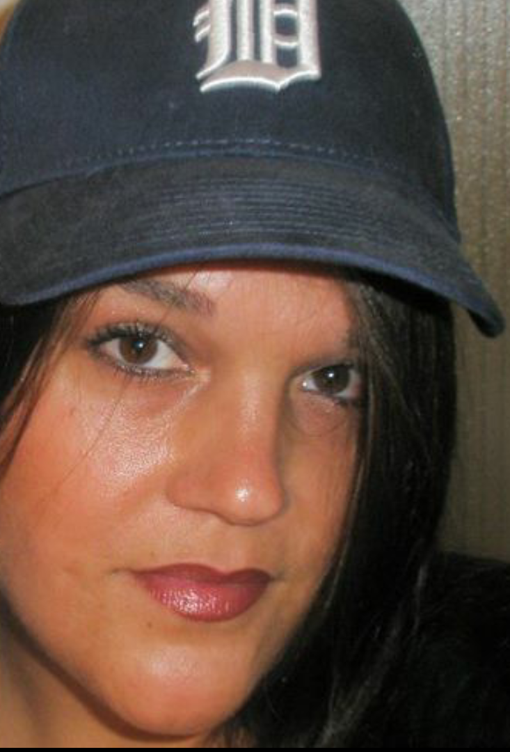 cuteshorty78:  bigbaddad13:  Karin Brown Wixom Michigan  Go follow this guy! 