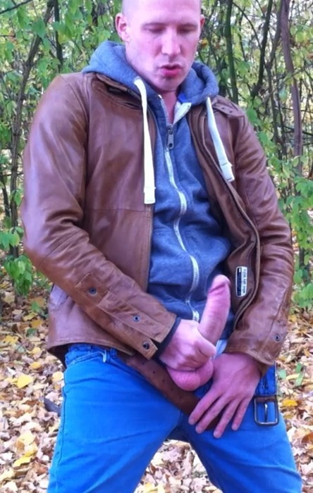biblogdude:  Fuck don’t waste that bro!